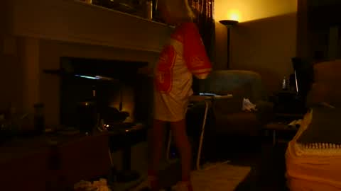 PINK HOLE TWINK online show from April 15, 2026, 2:18 am