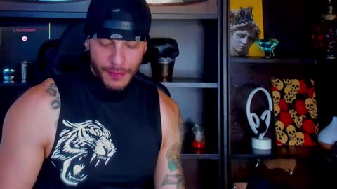 ricky_santos_ online show from September 16, 2025, 6:53 pm