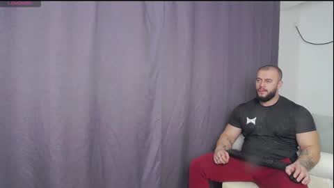 Snapshot of rickymiami1 chatting on December 16, 2025, 6:35 pm rickymiami1 online show from December 16, 2025, 6:35 pm