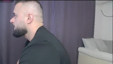 Snapshot of rickymiami1 chatting on February 12, 2026, 8:15 pm rickymiami1 online show from February 12, 2026, 8:15 pm