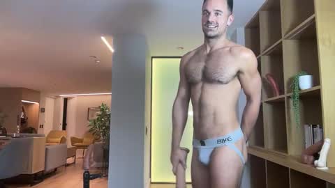 Rigo Avela online show from March 18, 2026, 8:34 pm