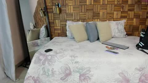 Sara online show from September 14, 2025, 11:20 am