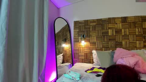 Sara online show from September 24, 2025, 10:18 am