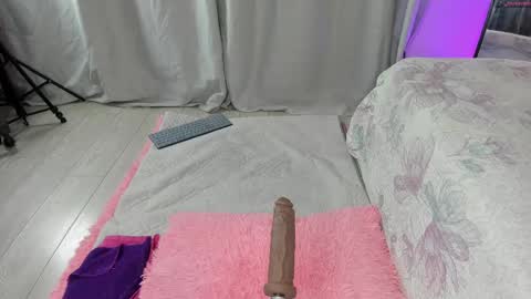 Sara online show from October 3, 2025, 10:01 am