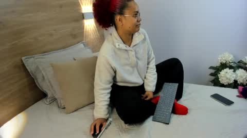 Sara online show from April 14, 2026, 10:54 am