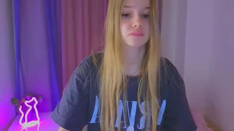 Rina online show from October 20, 2025, 8:53 pm