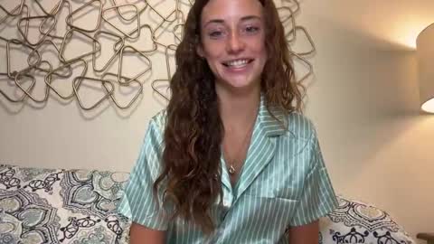 Riley online show from September 15, 2025, 4:07 pm