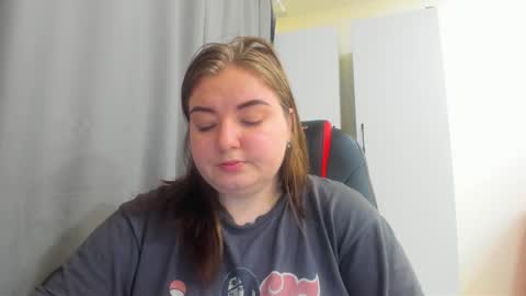 rina16 online show from November 13, 2025, 10:03 am