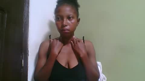 Snapshot of rinah654271 chatting on February 2, 2026, 2:43 am rinah654271 online show from February 2, 2026, 2:43 am