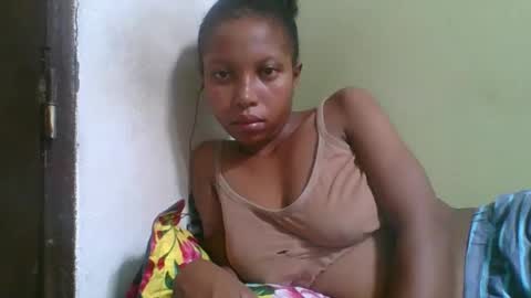 Snapshot of rinah654271 chatting on March 4, 2026, 7:36 am rinah654271 online show from March 4, 2026, 7:36 am