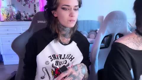   DianaBrite            fansl y online show from March 28, 2026, 8:58 am