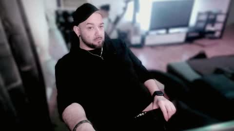 Ask Me online show from February 18, 2025, 3:54 pm