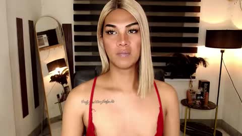 riri online show from March 4, 2025, 8:02 am