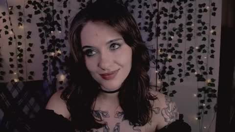 risha_laass online show from November 21, 2025, 8:18 pm