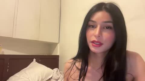 Snapshot of risingqueen chatting on March 16, 2026, 3:12 am risingqueen online show from March 16, 2026, 3:12 am