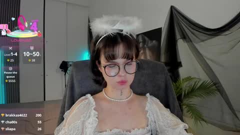 Snapshot of risosweet chatting on May 27, 2026, 1:57 am Alice online show from May 27, 2026, 1:57 am