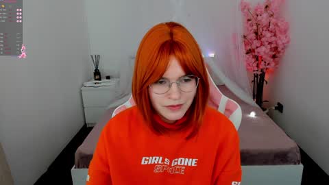 Julia online show from December 2, 2024, 5:04 am