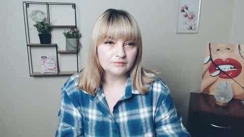 Snapshot of rita_sunshine chatting on October 6, 2025, 6:11 am rita_sunshine online show from October 6, 2025, 6:11 am