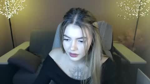 Snapshot of ritaneer chatting on December 8, 2024, 12:30 pm ritaneer online show from December 8, 2024, 12:30 pm