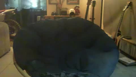 riveratggg online show from March 2, 2025, 7:34 pm