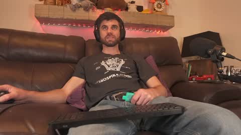 Ryan aka KeylimeRy online show from December 23, 2024, 11:06 pm