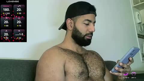 SebasRoa online show from January 13, 2025, 3:47 pm