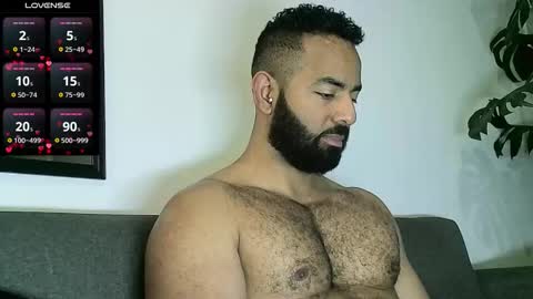 SebasRoa online show from October 16, 2025, 5:03 pm