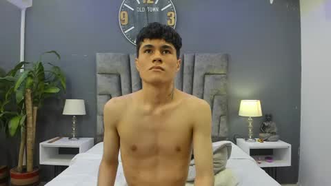 Snapshot of roan_birkin chatting on February 4, 2025, 1:45 am Roan Birkin online show from February 4, 2025, 1:45 am