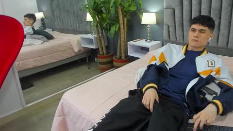 Snapshot of roan_birkin chatting on February 10, 2025, 10:40 pm Roan Birkin online show from February 10, 2025, 10:40 pm