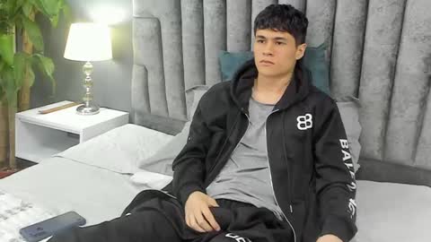 Snapshot of roan_birkin chatting on March 4, 2025, 10:49 pm Roan Birkin online show from March 4, 2025, 10:49 pm
