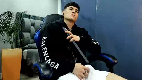 Snapshot of roan_birkin chatting on September 24, 2025, 7:39 pm Roan Birkin online show from September 24, 2025, 7:39 pm