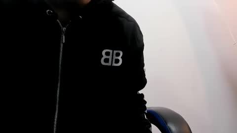 Snapshot of roan_birkin chatting on October 10, 2025, 7:46 pm Roan Birkin online show from October 10, 2025, 7:46 pm