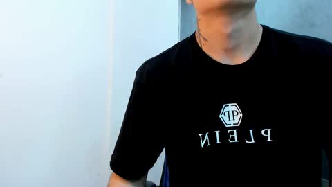 Roan Birkin online show from December 22, 2025, 7:44 pm