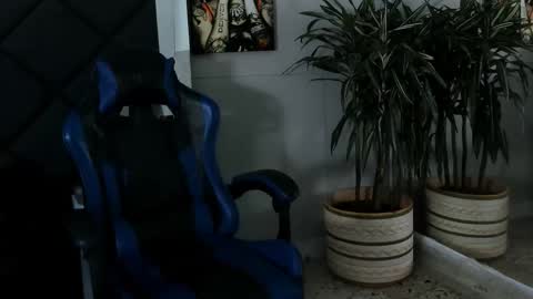 Roan Birkin online show from March 11, 2026, 7:42 pm