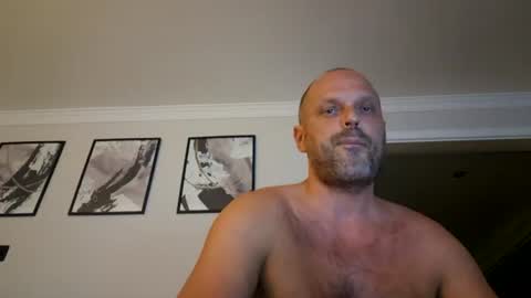 Snapshot of rob253959 chatting on August 8, 2026, 11:18 pm rob253959 online show from August 8, 2026, 11:18 pm