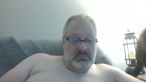 rob872217 online show from April 27, 2026, 12:14 pm