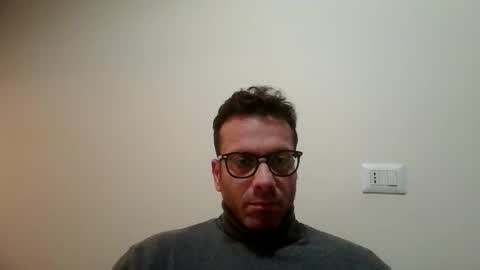 roberpierre_ho online show from February 19, 2026, 9:33 pm