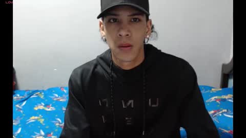 robert_kingg online show from February 16, 2026, 7:26 am