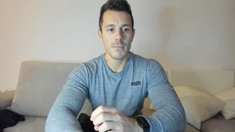 roberto4ever online show from January 26, 2025, 6:48 pm