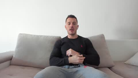 roberto4ever online show from January 29, 2025, 12:02 pm