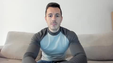 roberto4ever online show from March 2, 2025, 10:24 am