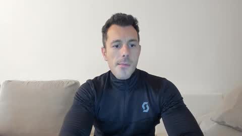 roberto4ever online show from February 15, 2026, 1:20 pm