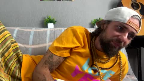 Snapshot of roberto_gray chatting on May 28, 2026, 5:05 am roberto gray online show from May 28, 2026, 5:05 am