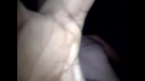 robertsaiz4200 online show from April 7, 2026, 9:21 am