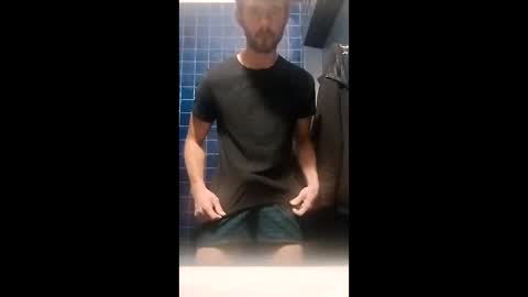 robertstewart18122301 online show from April 26, 2026, 4:26 pm