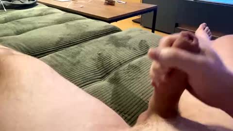 Robin online show from February 6, 2025, 6:24 pm