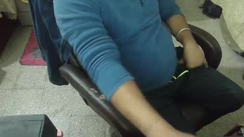 robin online show from December 1, 2025, 8:08 am