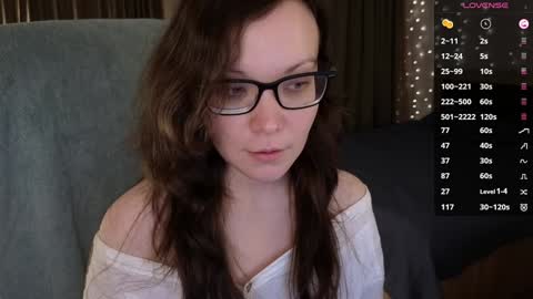 Snapshot of robin_gal chatting on February 26, 2025, 12:49 am Robin online show from February 26, 2025, 12:49 am