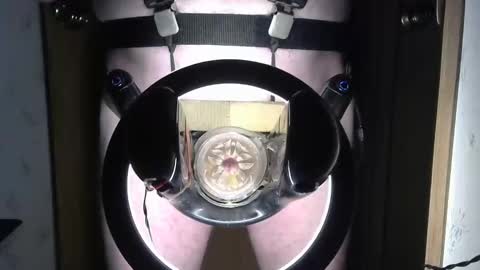 Robodickmilker online show from March 6, 2025, 6:19 am