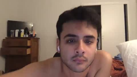 robthefalcon17 online show from October 1, 2025, 2:50 am